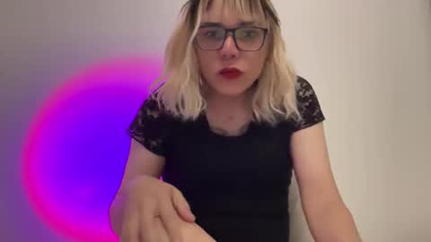 nikki_trans_fun online show from May 2026 07:09:02 PM