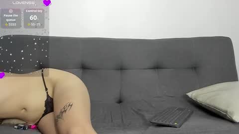 nikki_uwu online show from December 2025 08:06:02 PM