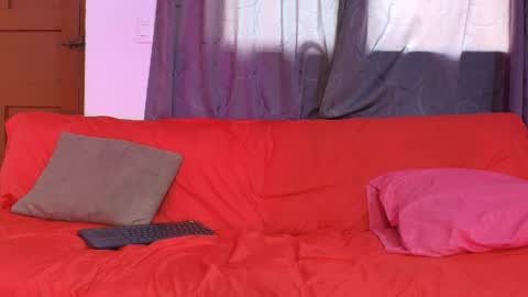 Snapshot of nikki_uwu chatting on May 2026 07:55:02 PM nikki_uwu online show from May 2026 07:55:02 PM