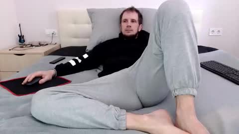 Snapshot of nikkiaadel chatting on April 2026 06:33:01 AM Nick online show from April 2026 06:33:01 AM