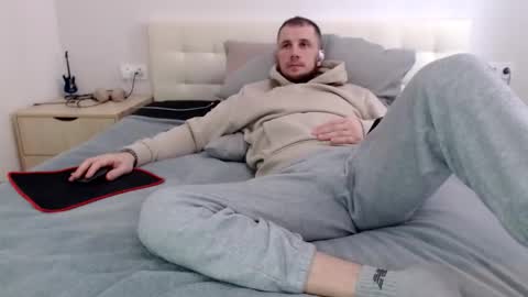 Snapshot of nikkiaadel chatting on April 2026 07:45:01 AM Nick online show from April 2026 07:45:01 AM