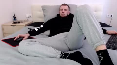 Snapshot of nikkiaadel chatting on April 2026 07:03:02 AM Nick online show from April 2026 07:03:02 AM