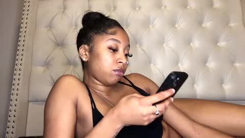 NikkiB online show from February 2025 03:24:01 AM