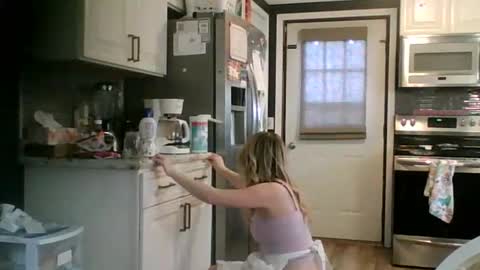 Snapshot of nikkib653466 chatting on February 2026 06:06:02 PM nikkib653466 online show from February 2026 06:06:02 PM