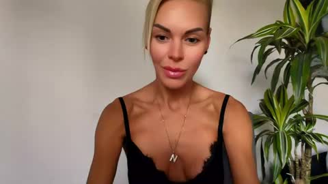 Snapshot of nikkimarquez chatting on June 2026 10:38:02 AM Nikki Marquez online show from June 2026 10:38:02 AM