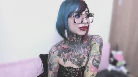 Nikki Ramone   online show from September 2025 10:57:02 PM