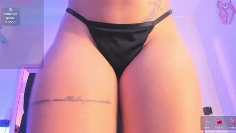 Snapshot of nikkysmiith chatting on February 2025 11:13:02 PM online show from February 2025 11:13:02 PM