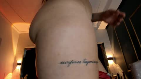 Snapshot of nikkysmiith chatting on February 2025 10:15:02 PM online show from February 2025 10:15:02 PM