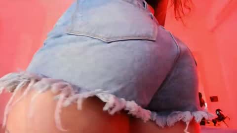 Snapshot of nikkysmiith chatting on March 2025 11:56:02 PM online show from March 2025 11:56:02 PM