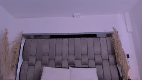 Snapshot of nikkysmiith chatting on September 2025 11:56:02 AM online show from September 2025 11:56:02 AM