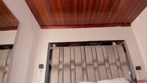 Snapshot of nikkysmiith chatting on October 2025 11:30:02 AM online show from October 2025 11:30:02 AM