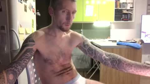 niknik39 online show from March 2026 05:15:01 PM