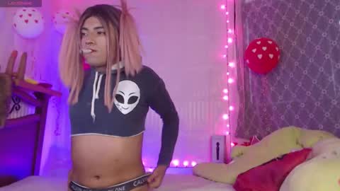 Nicol online show from February 2026 01:51:02 PM