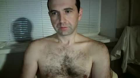 nikolas_vaz online show from December 2025 10:07:01 PM