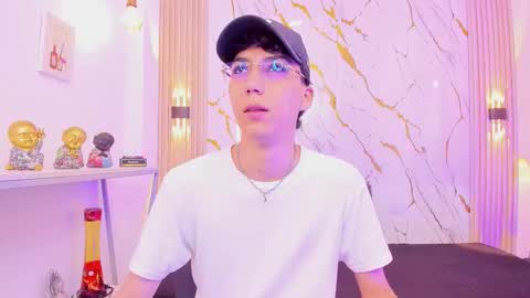    online show from February 2026 04:32:01 AM