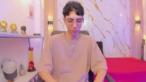 Snapshot of nikolay_gregori chatting on May 2026 04:18:01 AM online show from May 2026 04:18:01 AM