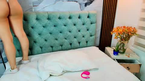 nikolcruz online show from March 2026 11:26:01 AM