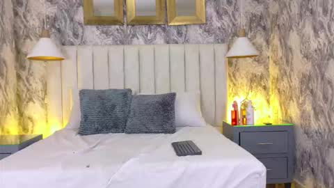 karoll online show from December 2025 07:53:02 PM