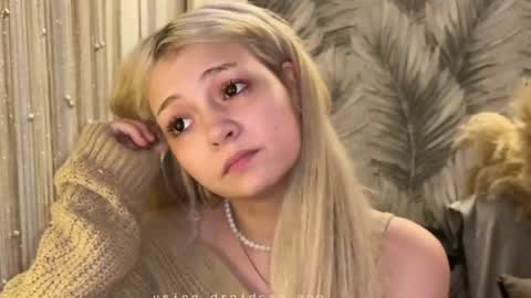 nikoli_naw online show from June 2026 06:43:02 PM