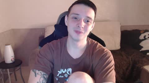 Nikolos online show from January 2025 06:18:01 PM