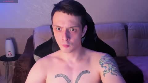 Nikolos online show from February 2025 09:33:01 PM