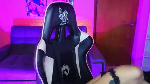 nikolwalter online show from March 2026 06:47:01 AM