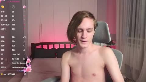 Snapshot of nikompell chatting on January 2025 05:31:02 AM niko online show from January 2025 05:31:02 AM