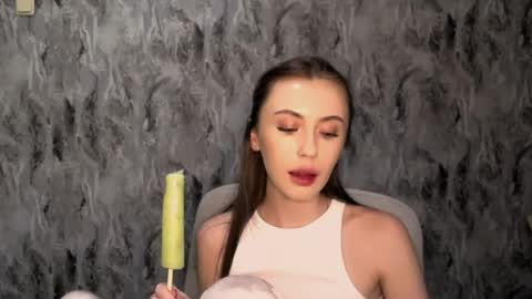 Snapshot of nikonara_ chatting on July 2026 01:03:02 PM nikonara_ online show from July 2026 01:03:02 PM