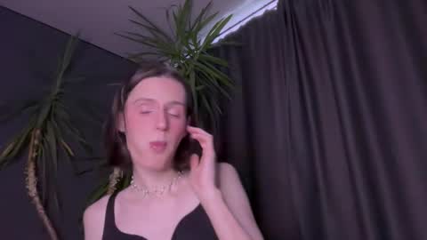 Snapshot of niky_long chatting on June 2026 11:25:02 AM Niky online show from June 2026 11:25:02 AM