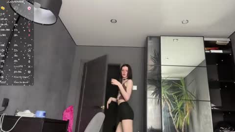 Snapshot of niky_long chatting on June 2026 12:26:02 PM Niky online show from June 2026 12:26:02 PM