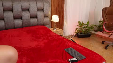 Snapshot of niky_nicole chatting on June 2026 07:03:02 PM Niky online show from June 2026 07:03:02 PM