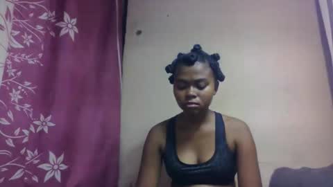 Snapshot of nilahmarie chatting on October 2025 06:45:01 AM nilah online show from October 2025 06:45:01 AM