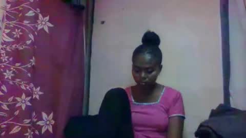 Snapshot of nilahmarie chatting on November 2025 06:58:01 AM nilah online show from November 2025 06:58:01 AM