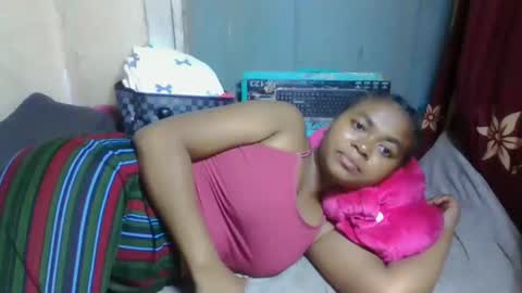 nilah online show from April 2026 08:20:01 PM