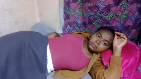 Snapshot of nilahmarie chatting on June 2026 04:21:01 AM nilah online show from June 2026 04:21:01 AM