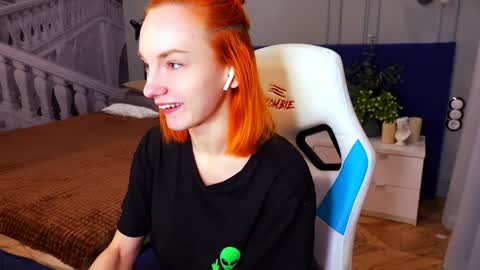Snapshot of nillie_kelly chatting on February 2025 09:29:02 PM Nillie online show from February 2025 09:29:02 PM