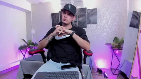 Nils online show from October 2025 03:48:02 AM