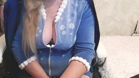 Nimfalove online show from February 2026 11:25:01 PM