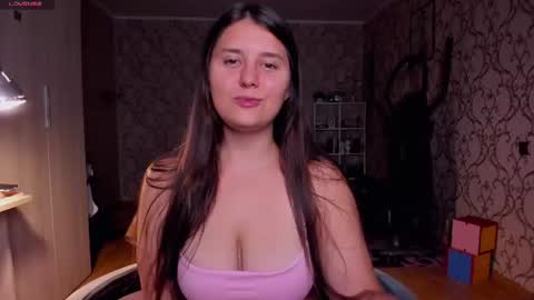 Snapshot of nina__si chatting on June 2026 07:52:02 PM Nina online show from June 2026 07:52:02 PM