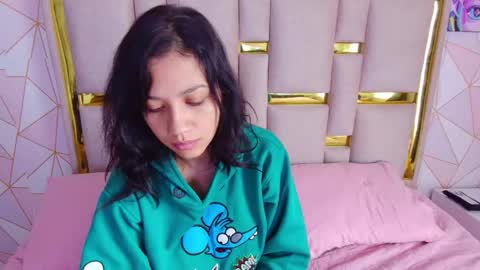 Nina Carther online show from April 2026 12:50:01 PM