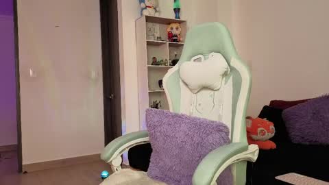 Nina Neon Nostrade online show from April 2026 10:23:02 PM