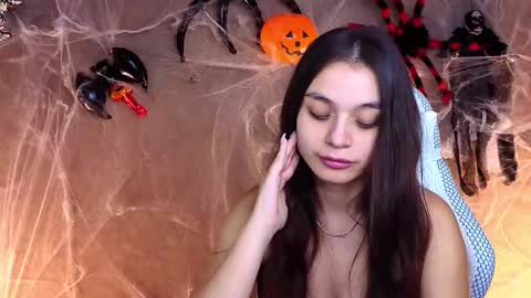 Ketrin online show from October 2025 02:23:02 AM