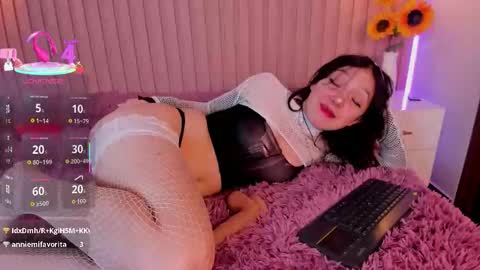 nina_ford_ online show from December 2025 03:59:02 AM