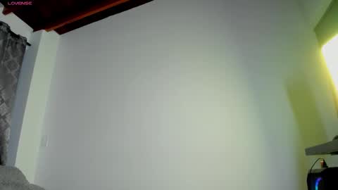 Catalina online show from October 2025 11:24:02 PM