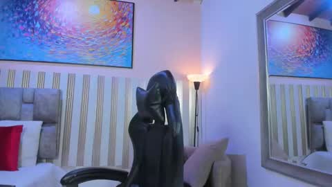 Snapshot of nina_glow_ chatting on March 2026 11:37:01 AM nina_glow_ online show from March 2026 11:37:01 AM