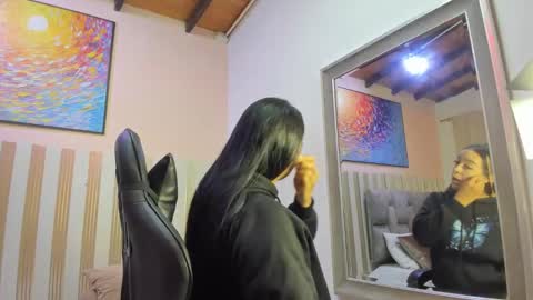 Snapshot of nina_glow_ chatting on March 2026 11:21:02 AM nina_glow_ online show from March 2026 11:21:02 AM