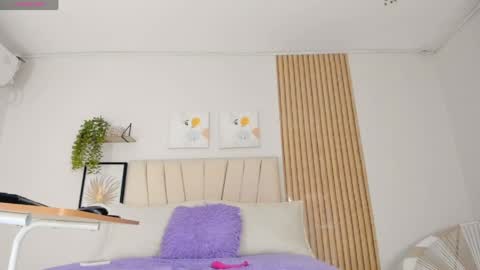 nina_keller_ online show from June 2026 12:28:01 AM