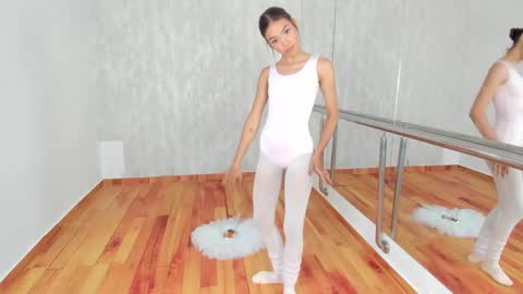 Natalia  FOLLOW ME ----  nathy po online show from February 2025 08:38:02 PM