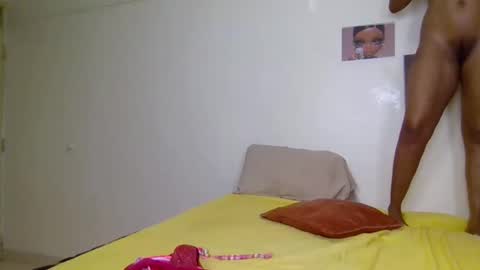 Nina online show from September 2025 01:01:01 PM