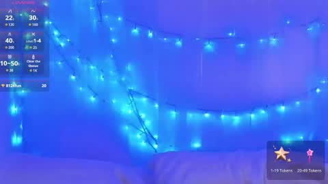 Snapshot of ninaa_fox chatting on January 2026 03:27:01 PM Ninaa fox online show from January 2026 03:27:01 PM